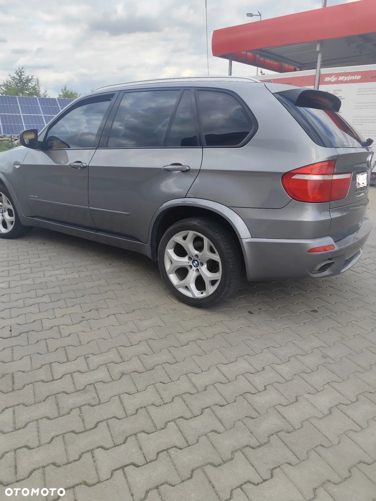 BMW X5 4.8i xDrive - 20