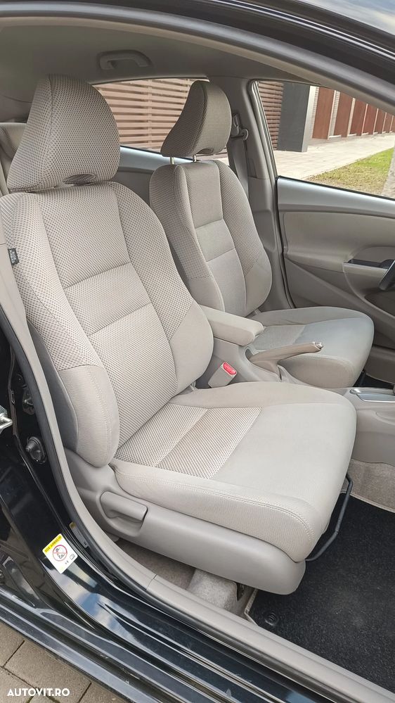 HONDA Insight 2011 — imagine 23