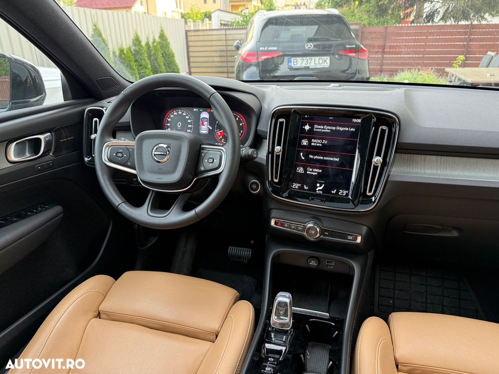 Volvo XC 40 B4 AT8 AWD Mild Hybrid Inscription - 18