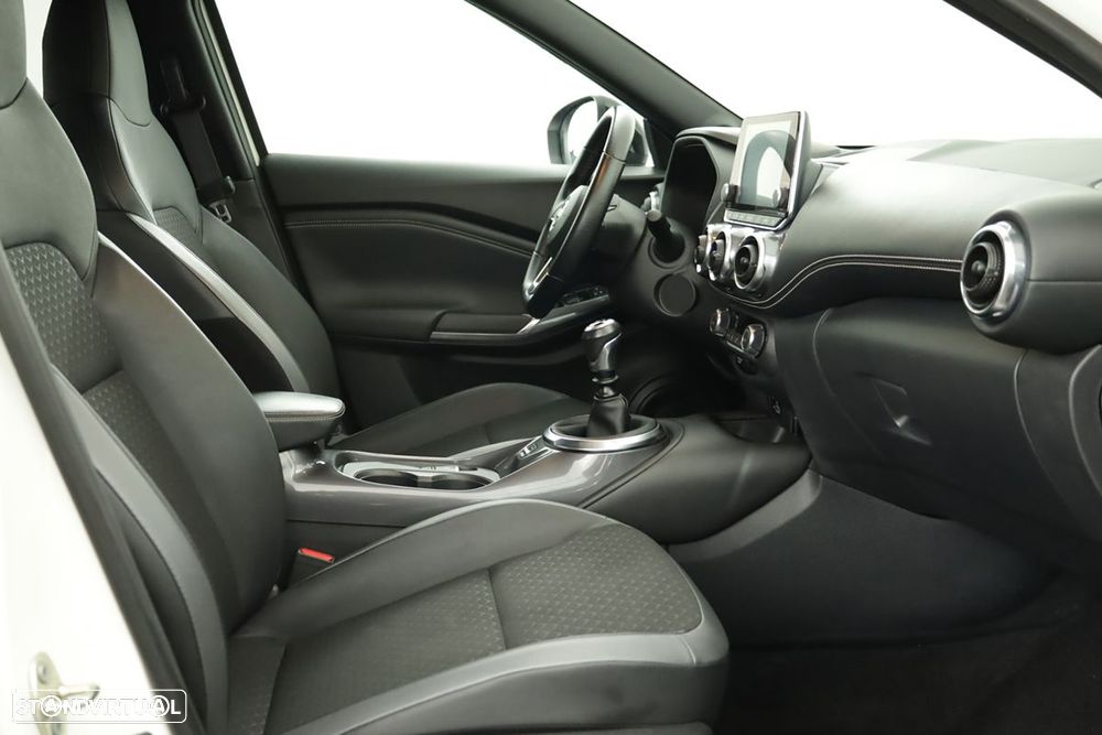 Nissan Juke 1.0 DIG-T N-Design Black - 20