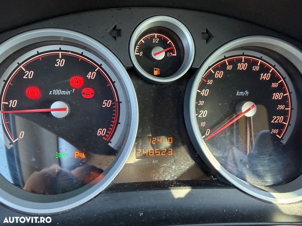 Opel Zafira 1.9 CDTI Sport - 6