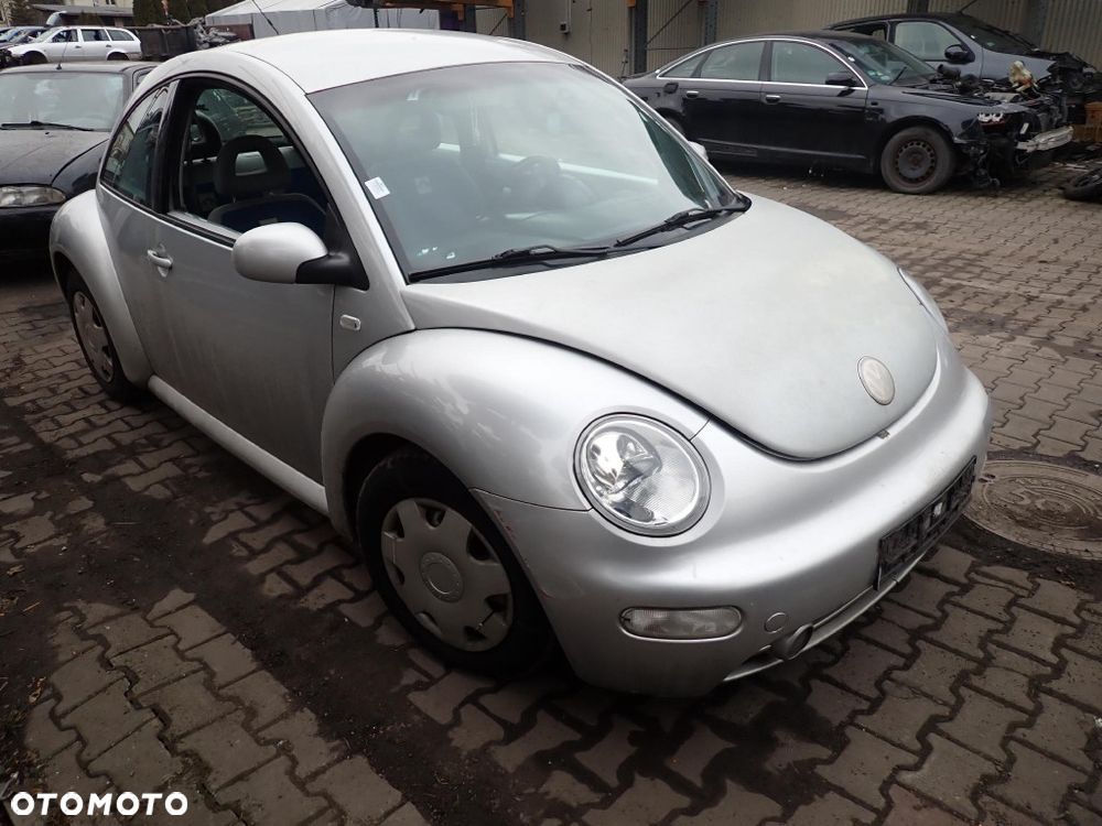CZĘŚCI - Vw New beetle 1,9 TDI 66 kW 90KM ALH  FILM 5B EBJ lakier L69R 2001r. INDEX - 9893 - 3