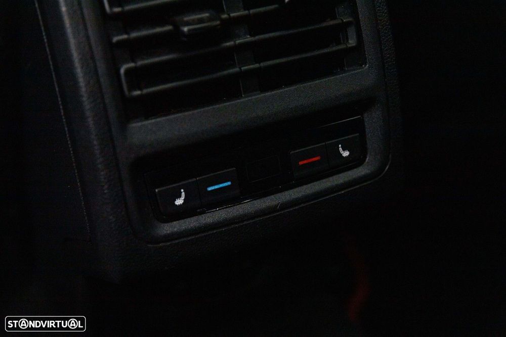 VW Golf 2.0 TSI GTI DSG - 31