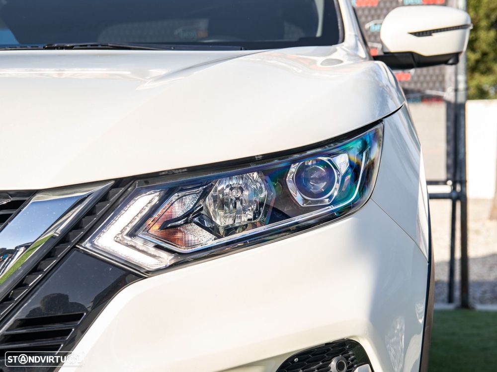 Nissan Qashqai 1.5 dCi N-Connecta J18 - 14