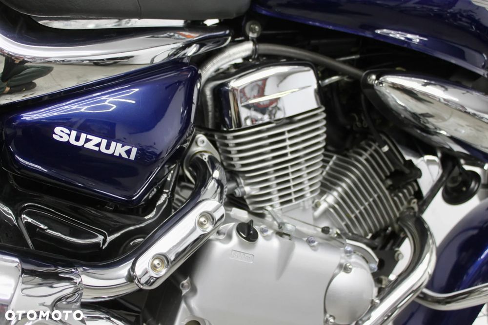 Suzuki Intruder - 20