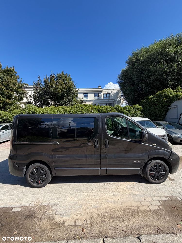 Renault Trafic Passenger - 5