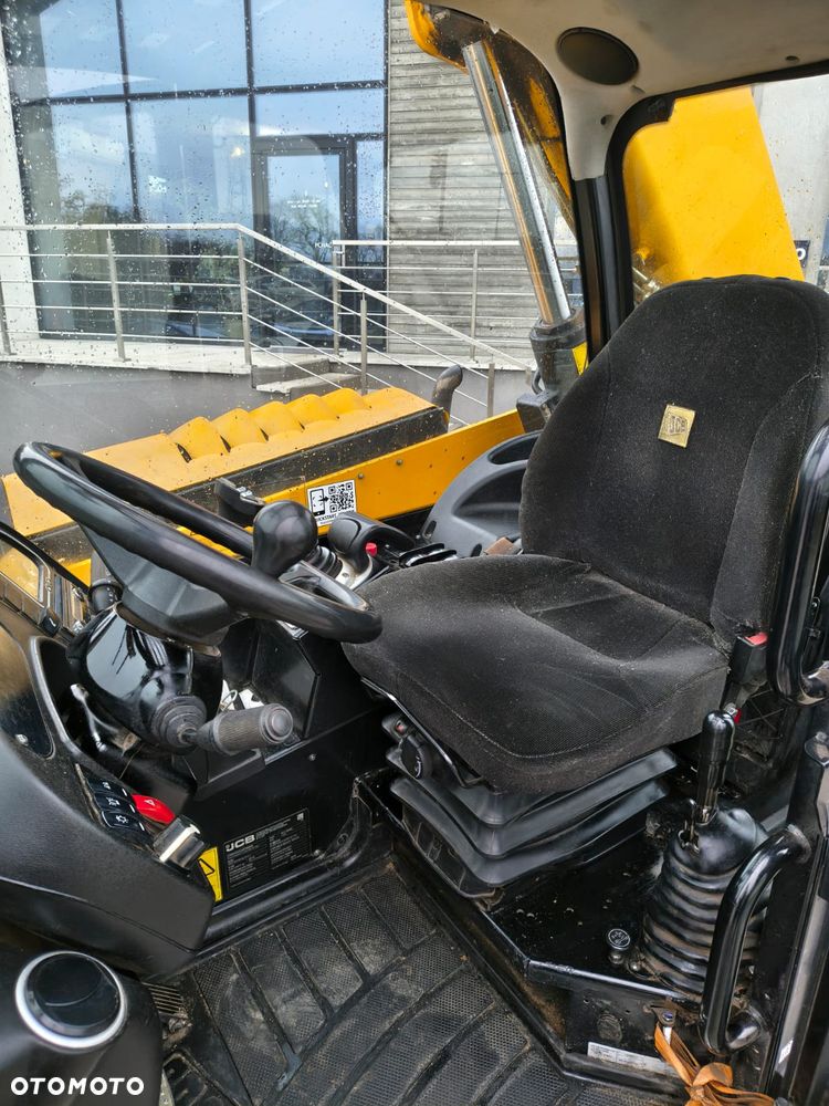 JCB 541-70 - 3