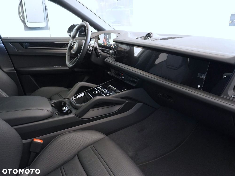 Porsche Cayenne S E-Hybrid PHEV Black Edition - 32