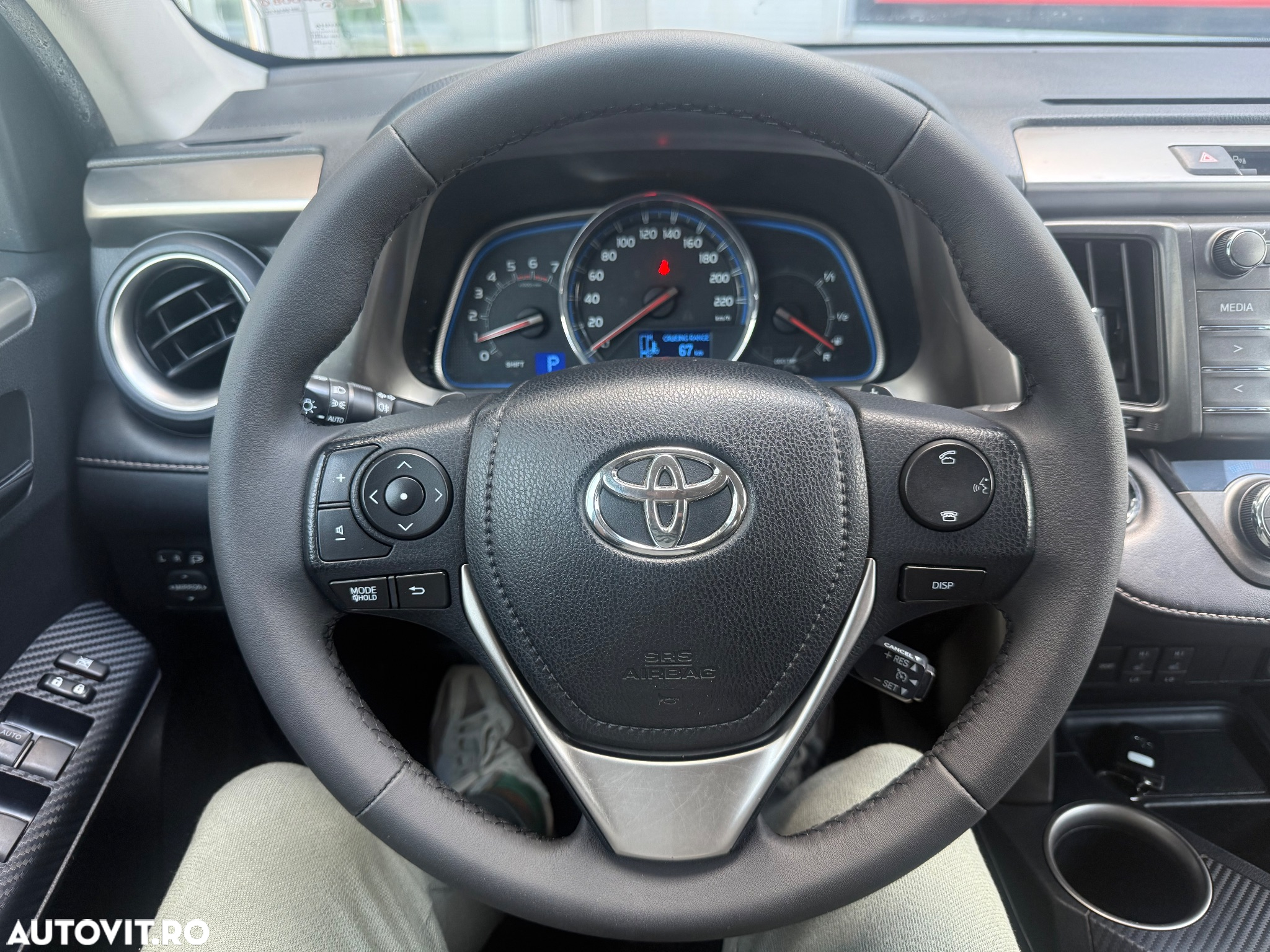 Toyota RAV4 2.2 D-4CAT 4WD Aut Luxury - 22