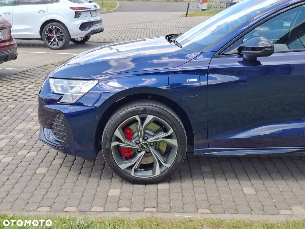 Audi A3 Sportback - 3