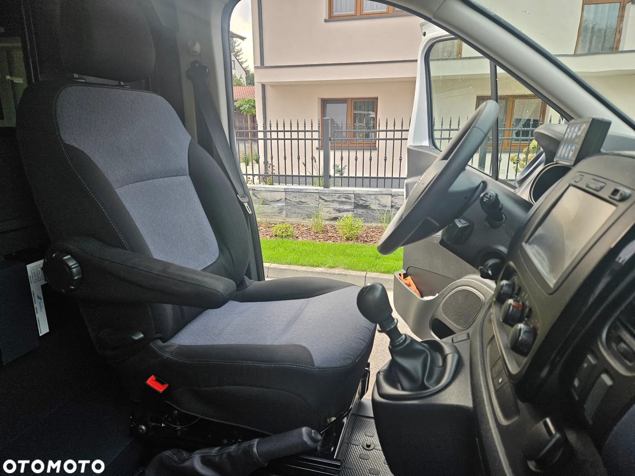 Opel VIVARO - 15