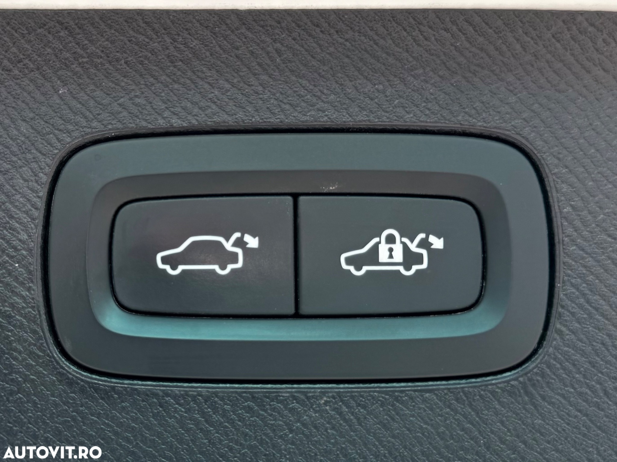 Volvo XC 90 T8 AWD Recharge Geartronic Inscription - 18
