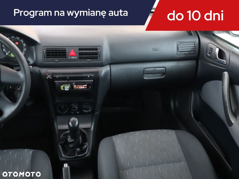Skoda Octavia - 10