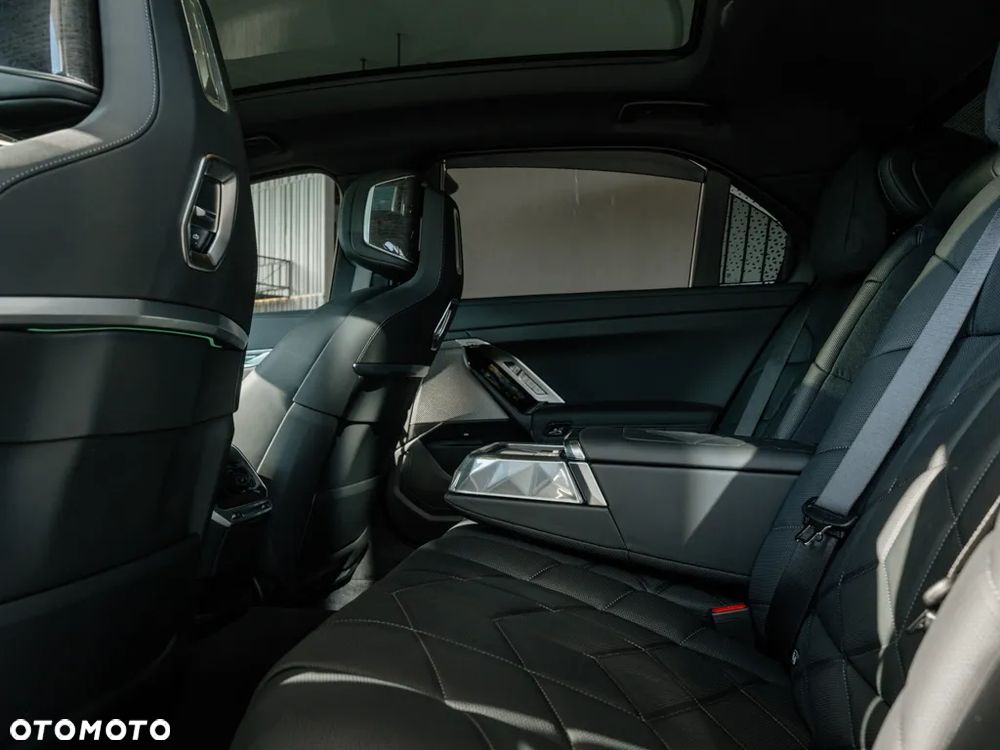 BMW Seria 7 740d xDrive - 15