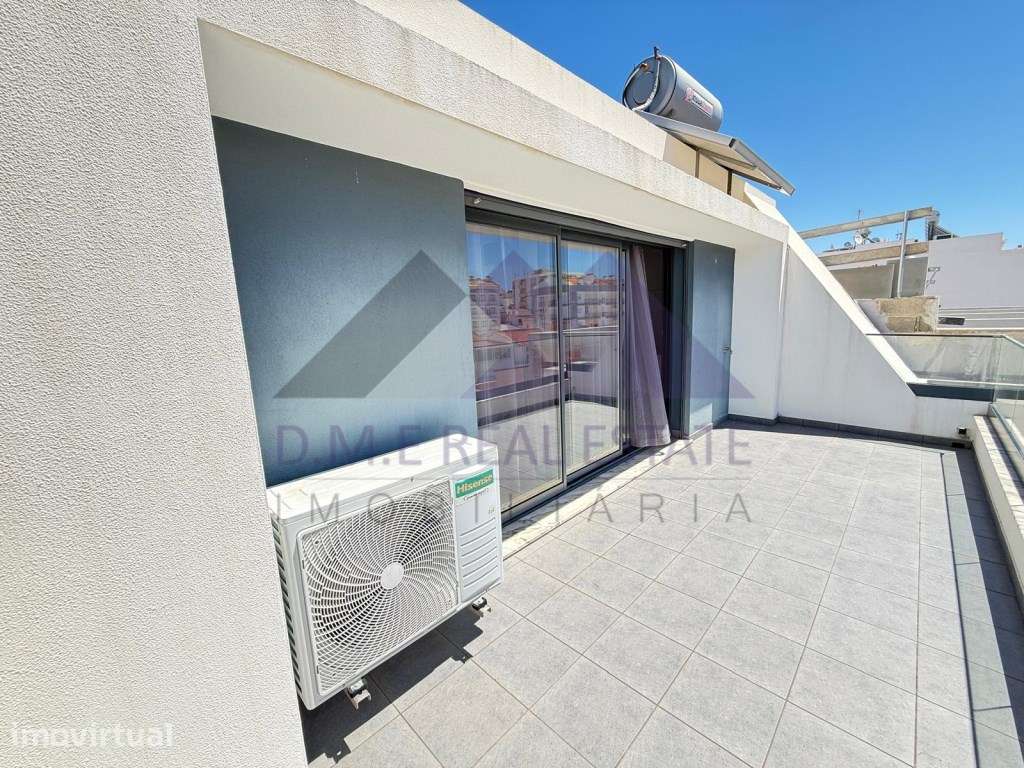 Duplex T1+1 Moderno com Terraço e Varandas - a 350m da Praia em Mon... - Grande imagem: 3/24