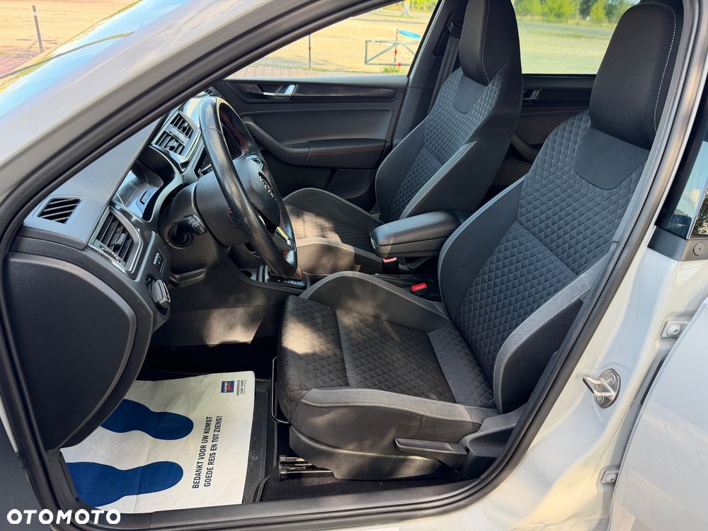 Skoda RAPID 1.0 TSI DSG Monte Carlo - 20