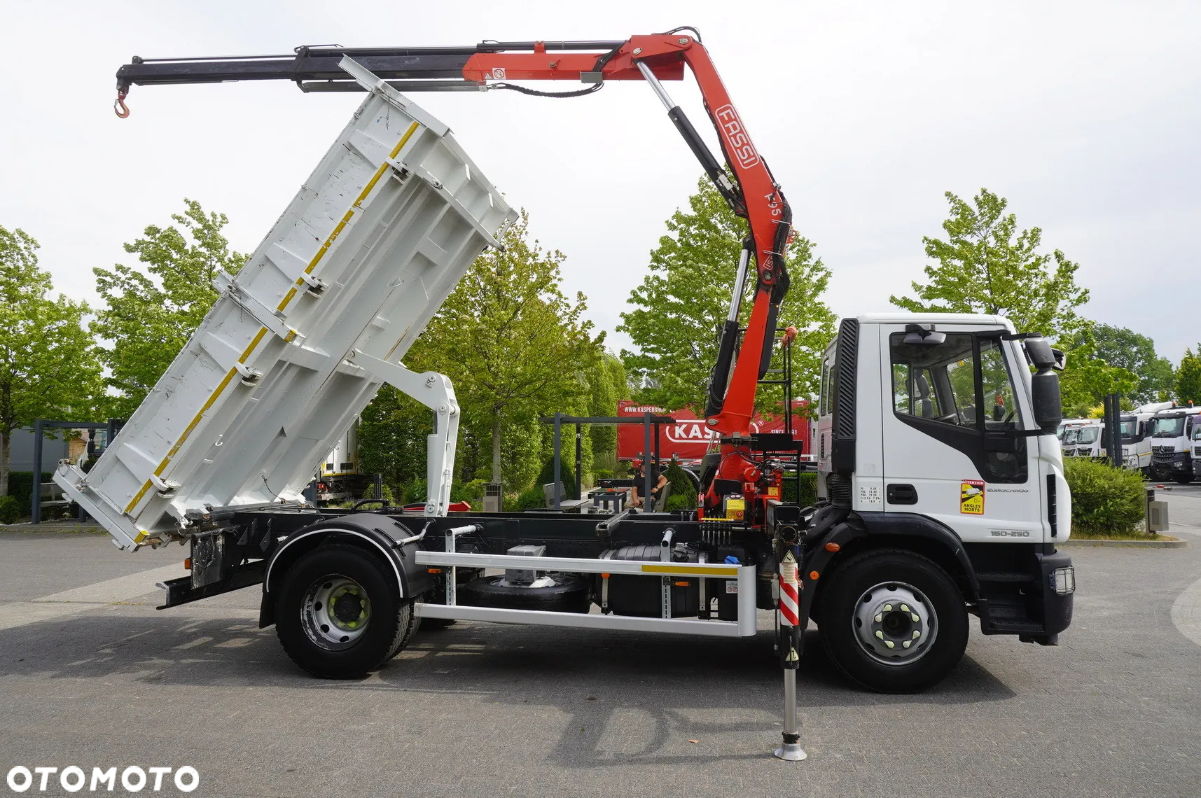 Iveco Eurocargo 160-250 / HDS Fassi F95 / 120 tys. km / wywrotka 3-stronna - 11