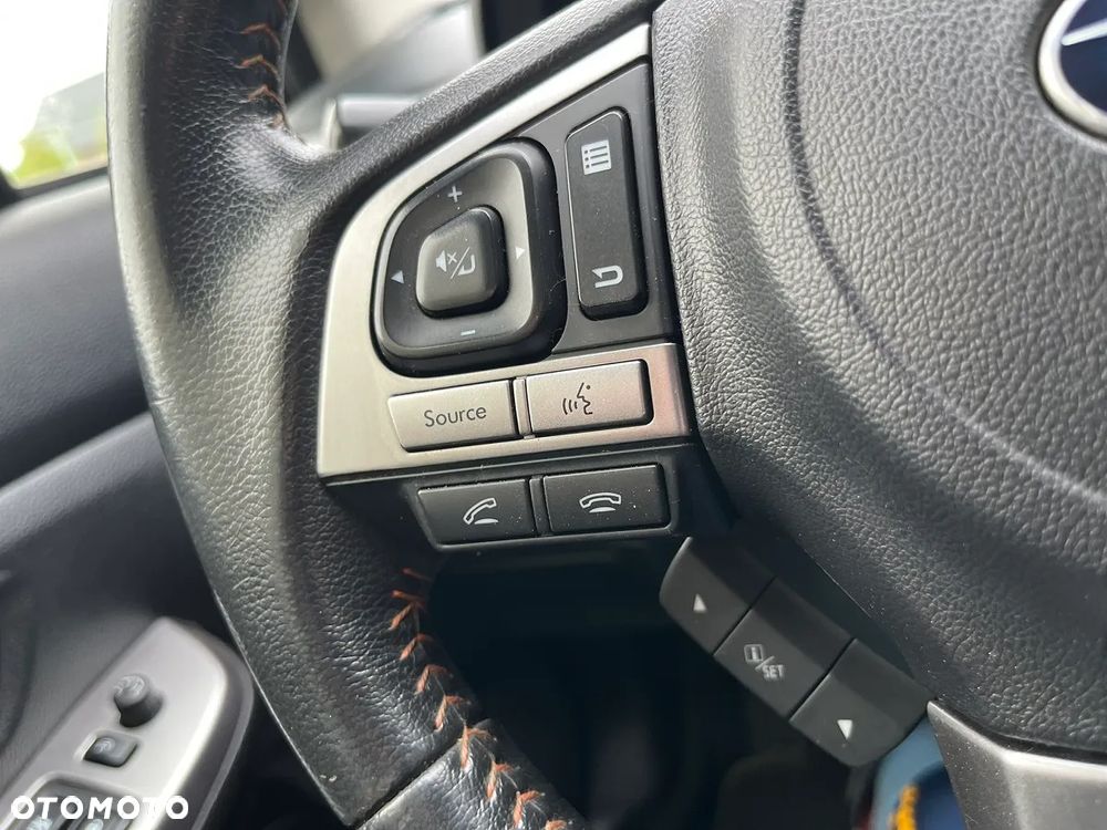Subaru XV 2.0 i Exclusive Lineartronic - 17