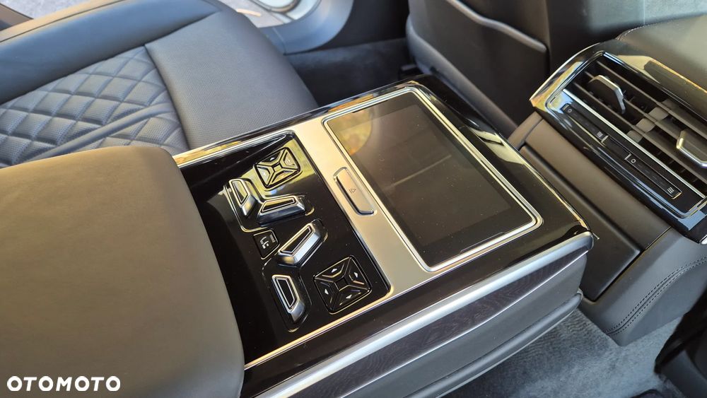 Audi A8 55 TFSI mHEV Quattro Tiptr - 9