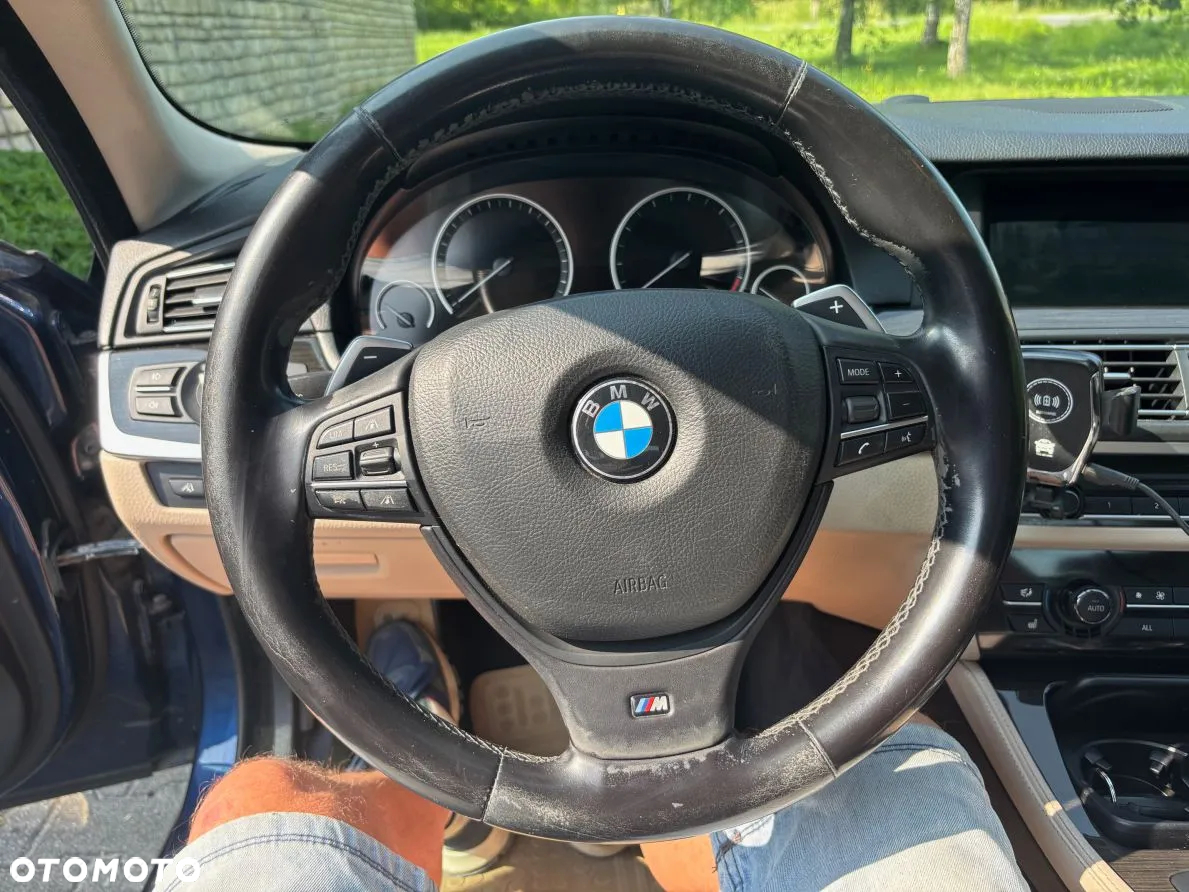 BMW Seria 5 528i xDrive - 13