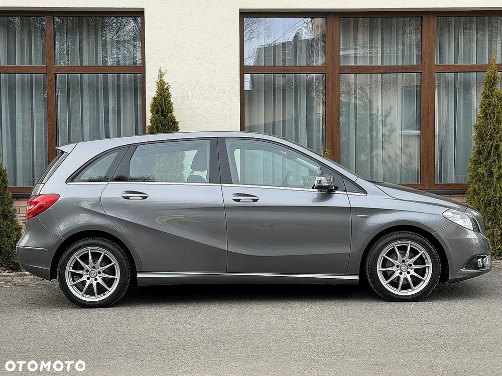 Mercedes-Benz Klasa B 200 7G-DCT Edition - 10