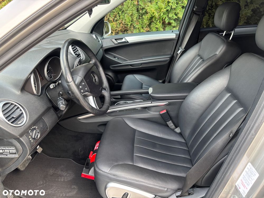 Mercedes-Benz ML 300 CDI 4-Matic - 20