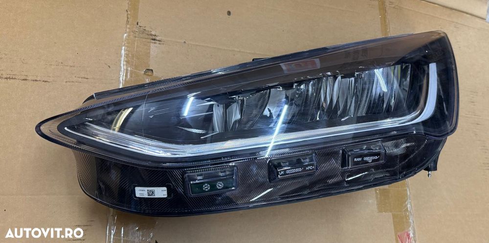 Far stanga full led FORD FOCUS 4 an 2022-2024 cod NX7B-13E015-CF a avut 2 prinderi fisurate si lipite - 1