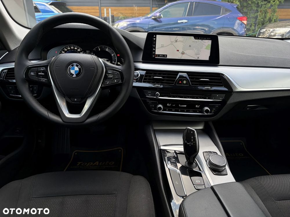 BMW Seria 5 520d - 36