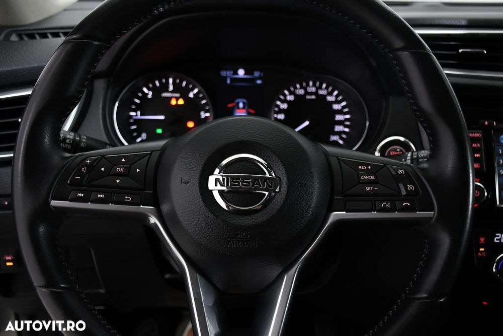 Nissan Qashqai 1.5 DCI N-Connecta - 16