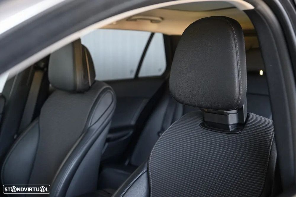 Mercedes-Benz C 300 e AMG Line - 36