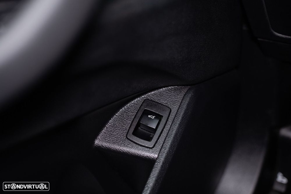 BMW X1 16 d sDrive Line Sport Auto - 23