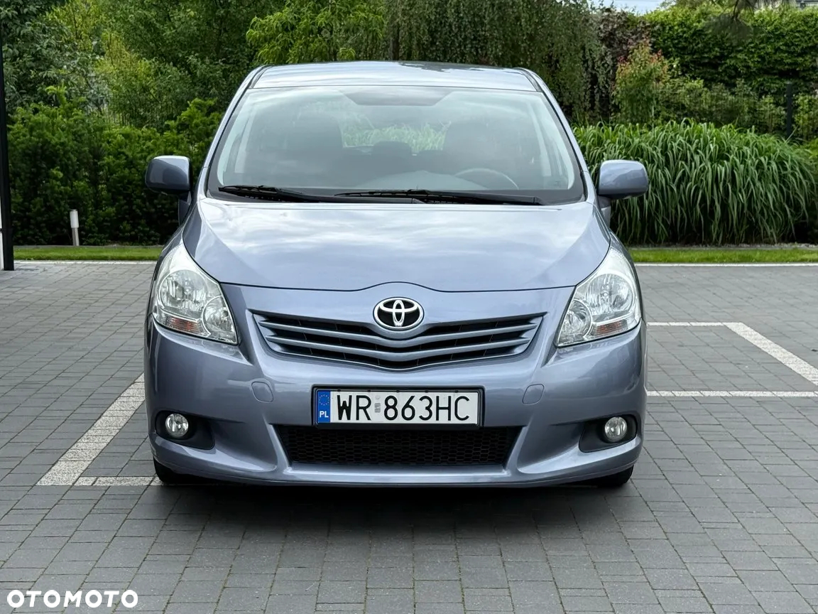 Toyota Verso 1.8 Edition - 11