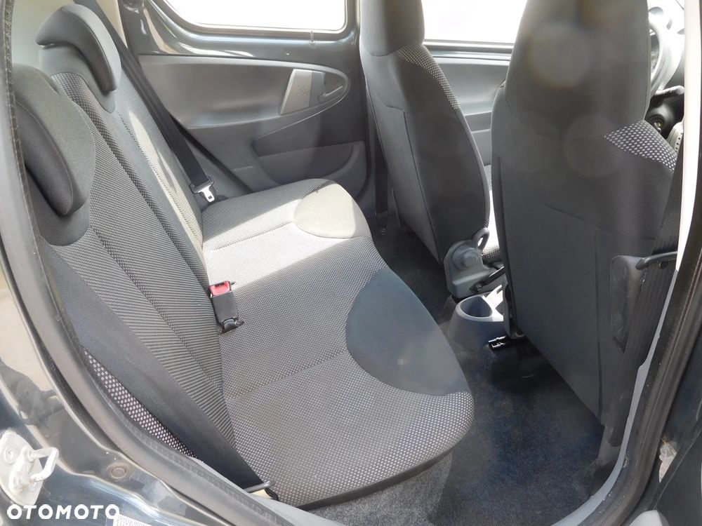 Toyota Aygo City - 8
