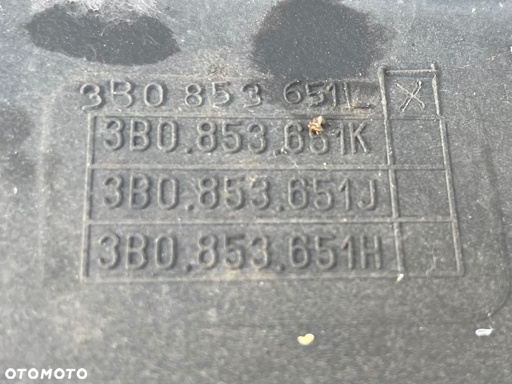 3B0853651 Grill atrapa chłodnicy emblemat volkswagen Passat b5 FL - 3