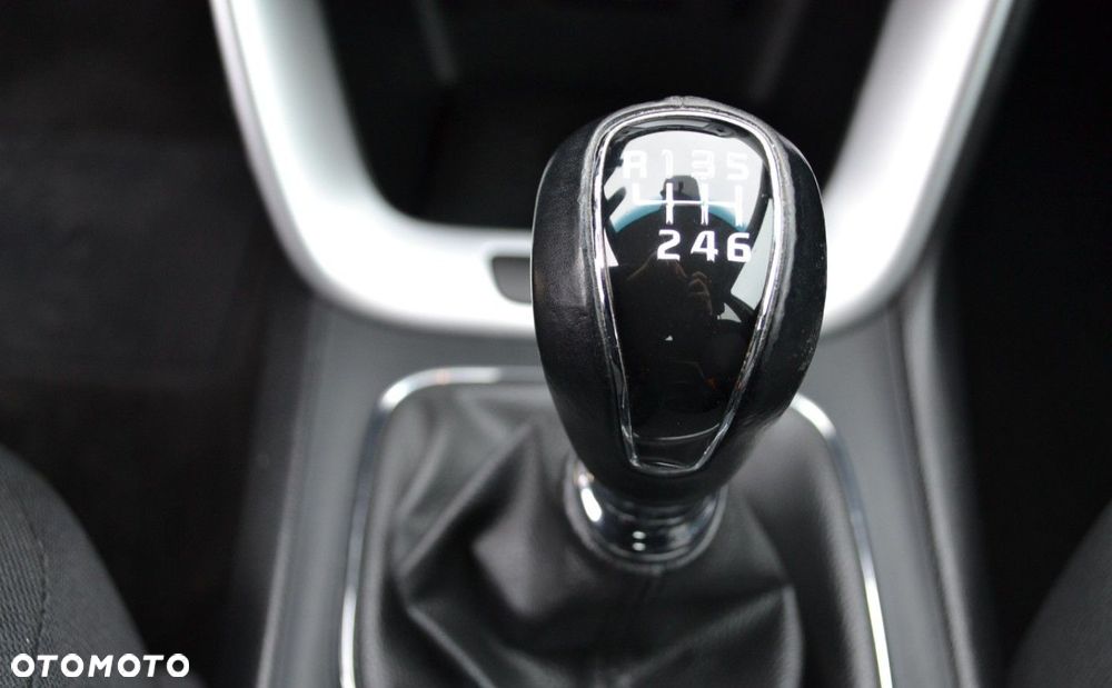 Kia Ceed 1.6 GDI ISG Dream-Team Edition - 26