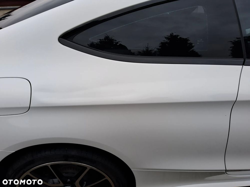 Mercedes-Benz Klasa C 300 9G-TRONIC AMG Line - 15