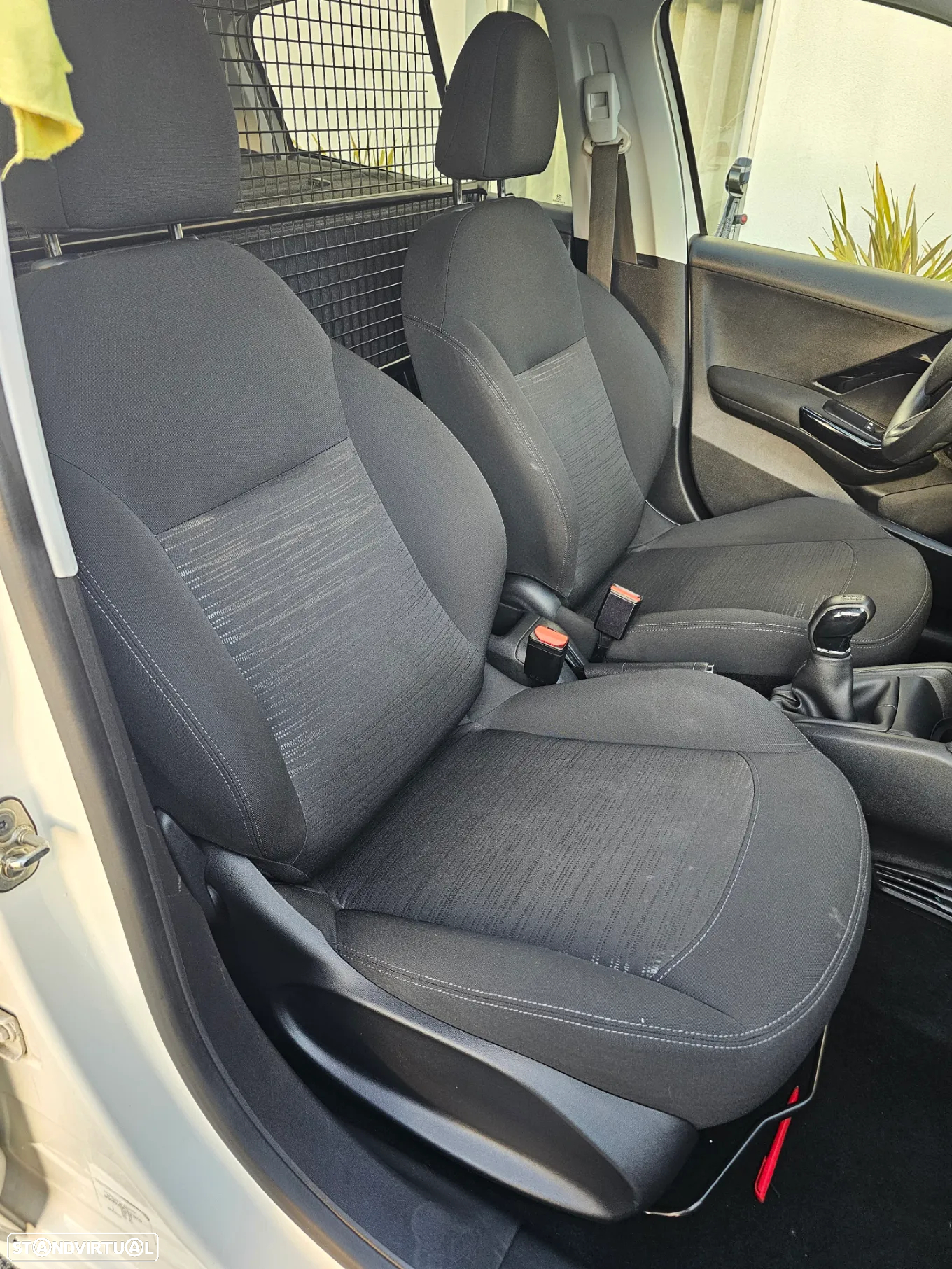 Peugeot 208 1.5 BlueHDi Active Business Pack - 10