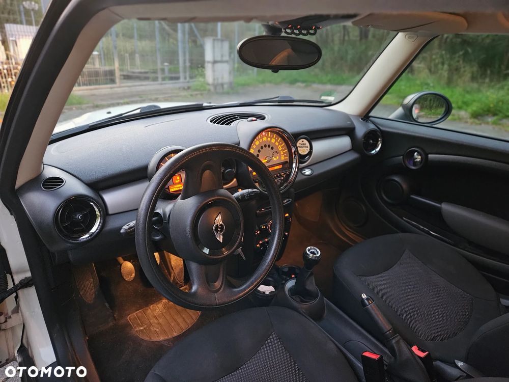 MINI ONE Standard - 7