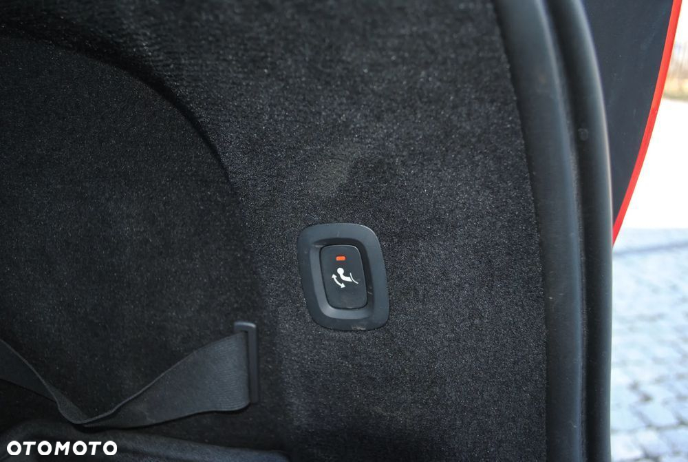 Volvo V90 B4 D Geartronic Momentum Pro - 28