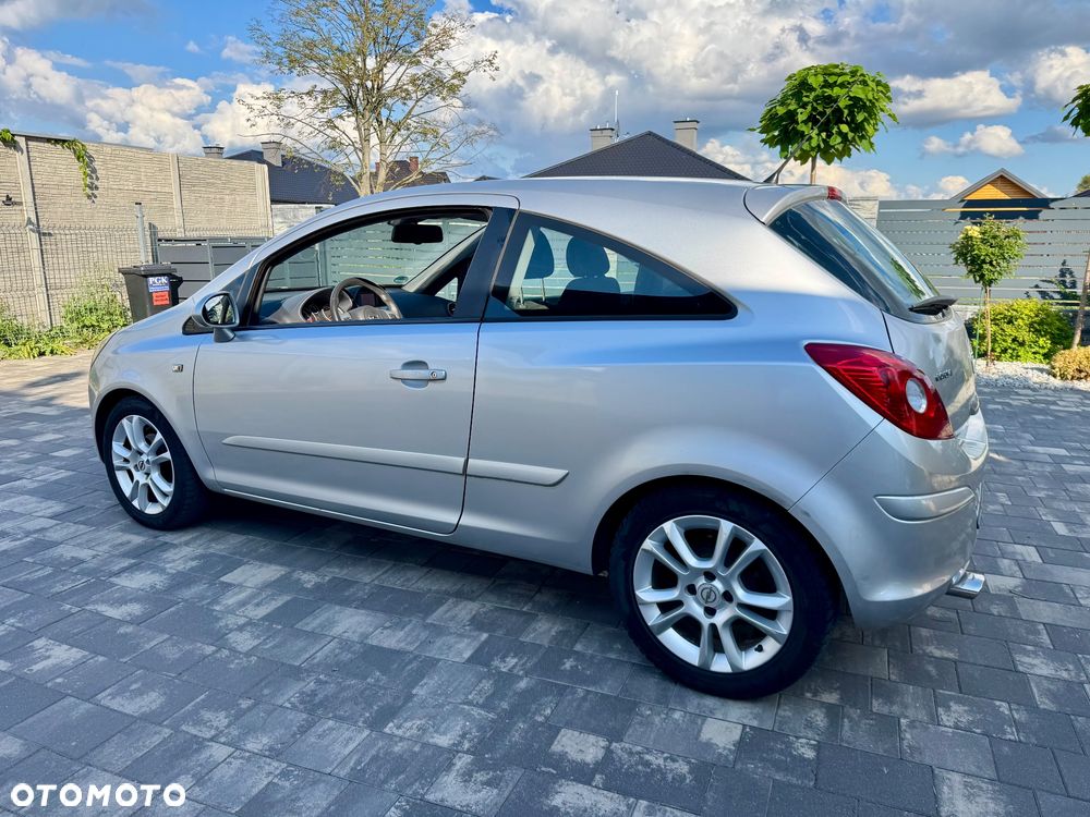 Opel Corsa - 16