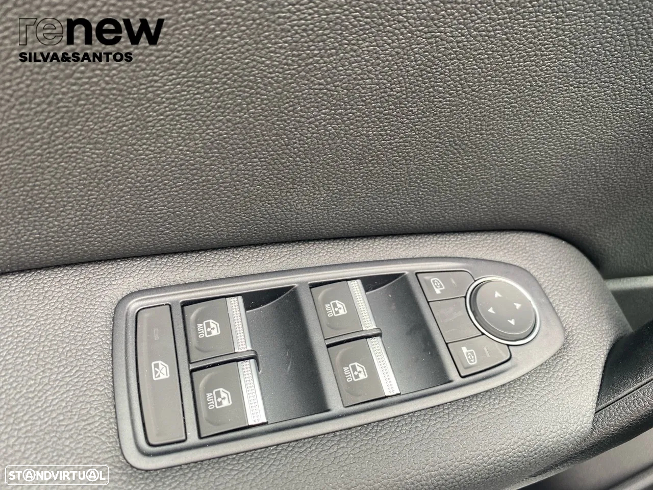 Renault Captur 1.6 E-Tech Plug-In Intens - 17