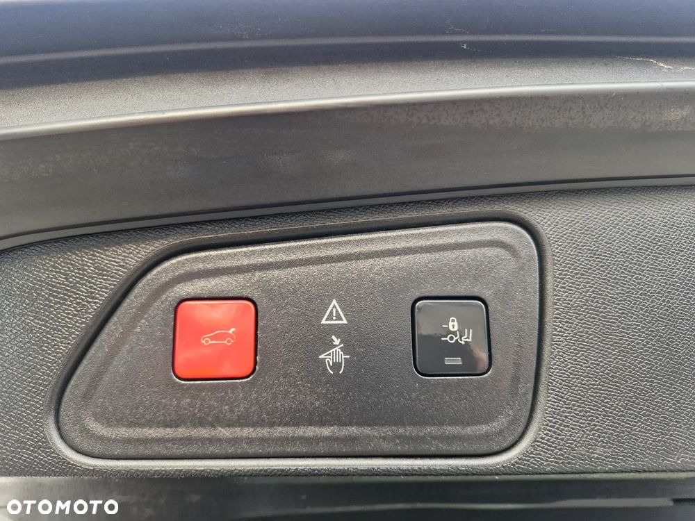Peugeot 3008 PureTech 130 Stop & Start GPF Roadtrip - 37