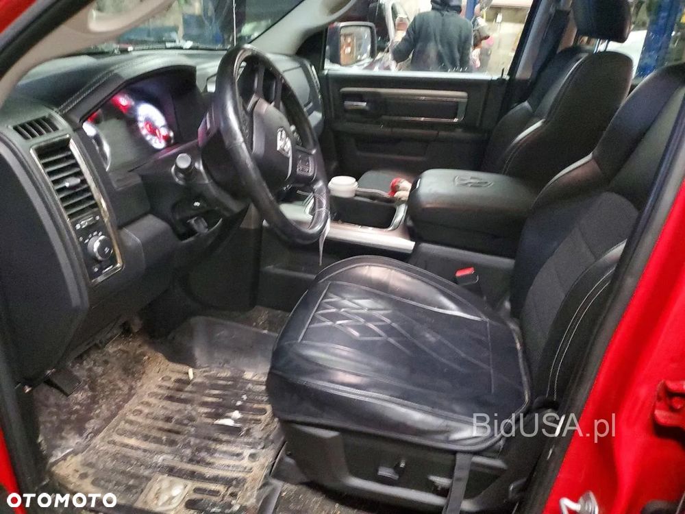 Dodge RAM 5.7 4x4 - 3