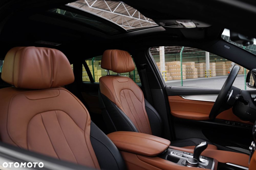 BMW X6M - 24