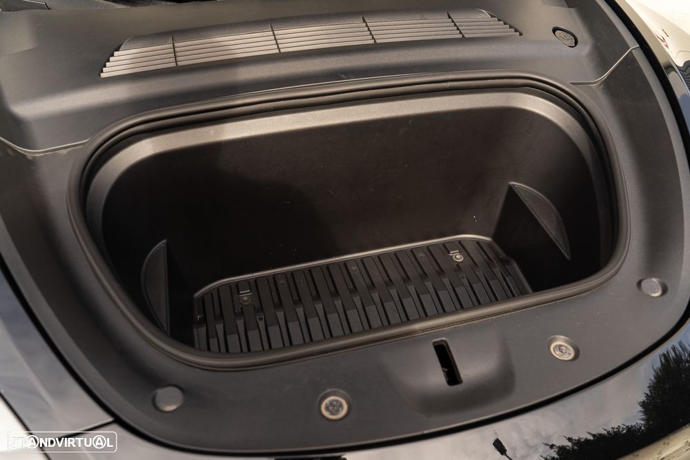 Tesla Model Y Performance Dual Motor AWD - 7