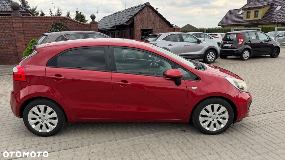 Kia Rio 1.4 Spirit - 4