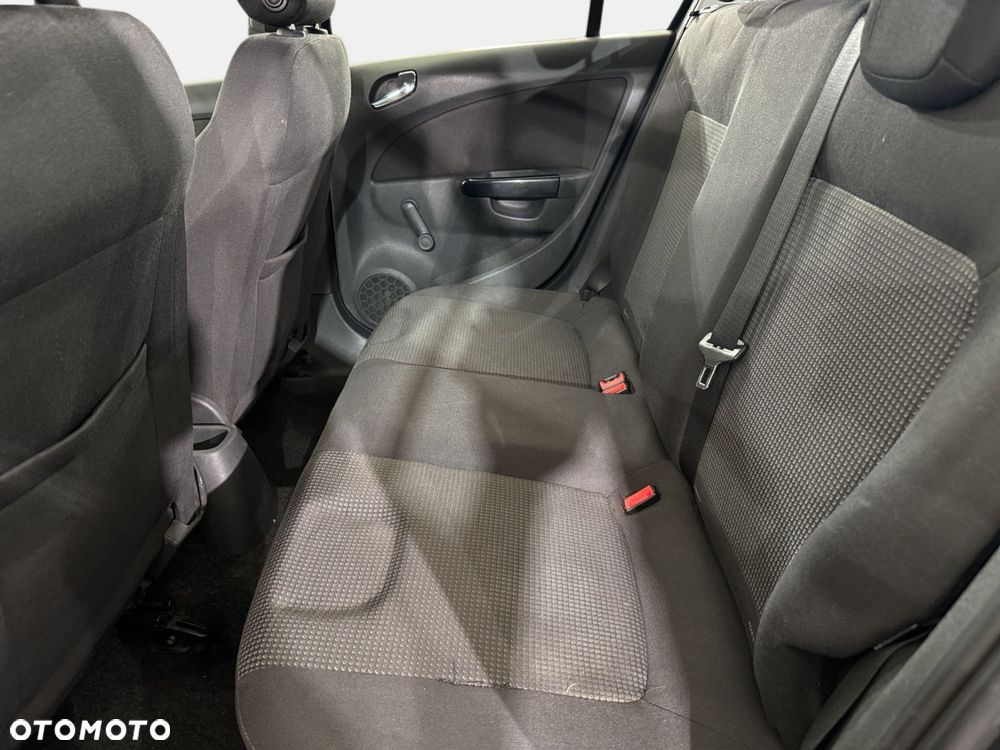 Opel Corsa - 12