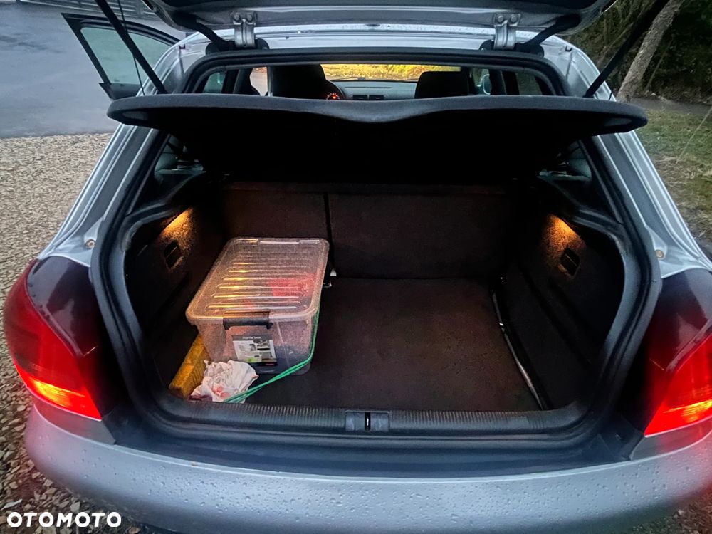 Audi A3 Sportback 1.9 TDI Ambiente - 12