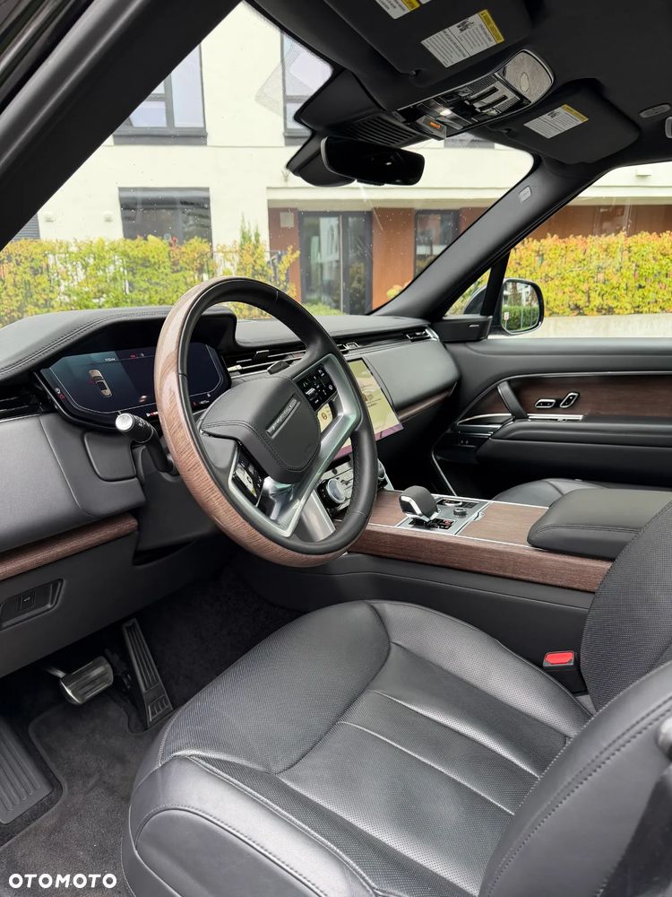Land Rover Range Rover P400 SE - 13