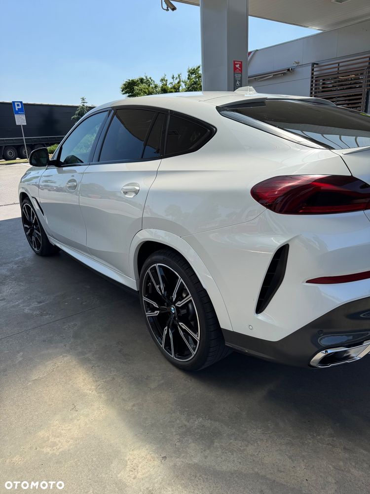 BMW X6 xDrive40d mHEV sport - 9